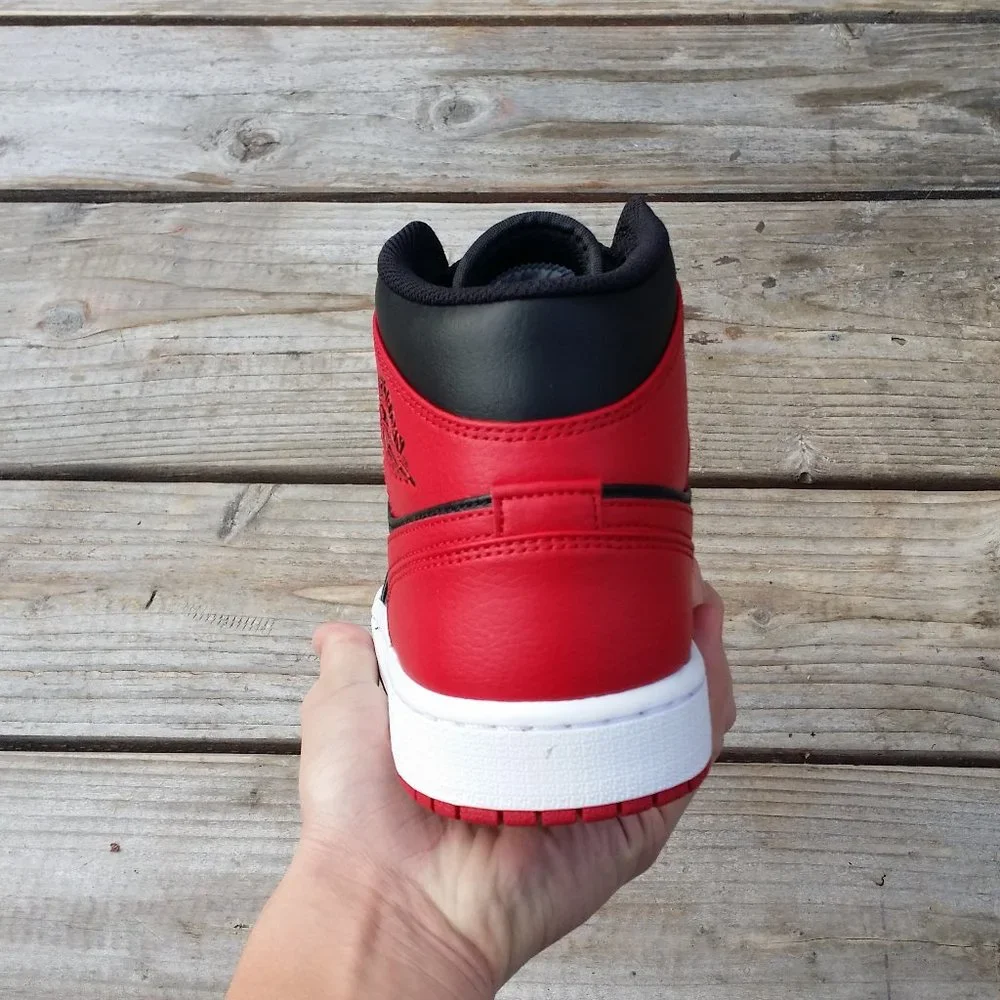 New Women Size 9.5 / Size 8 Men Nike Air Jordan 1 Mid Banned Basketball Sneaker - Picture 7 of 8